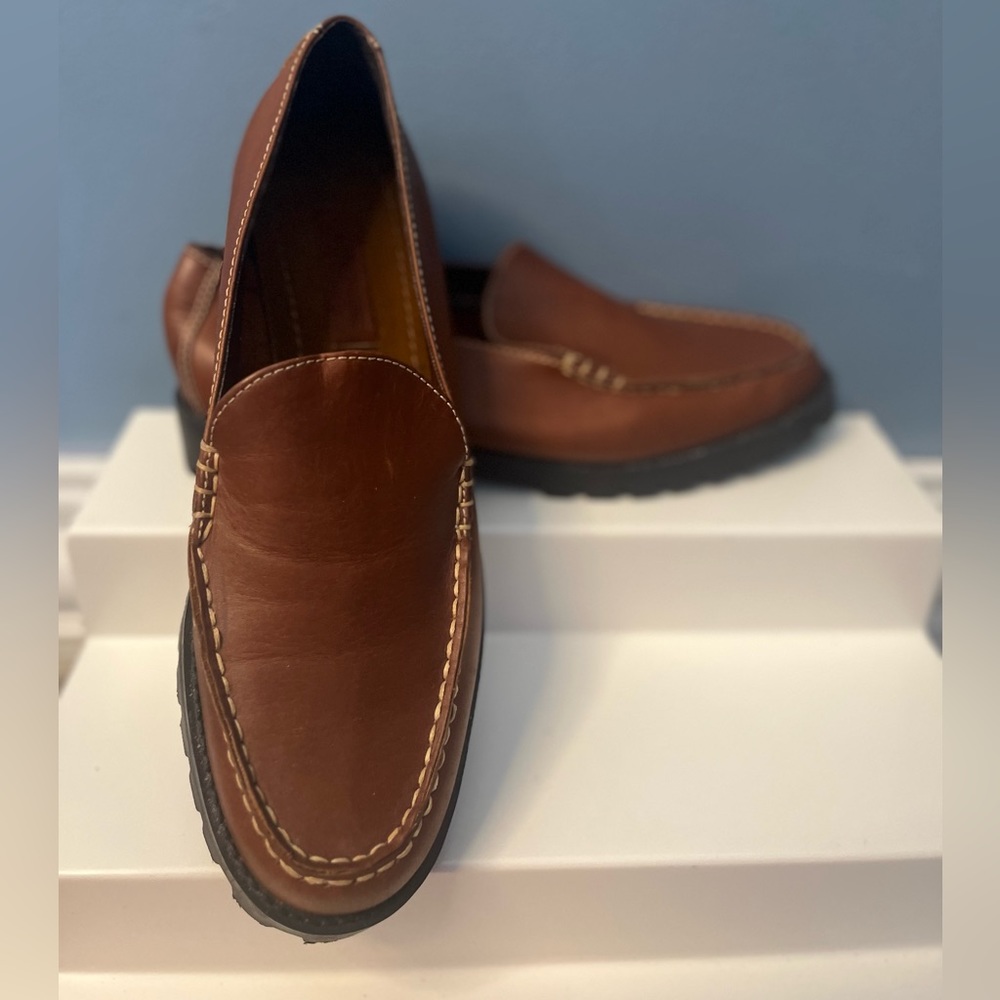 Predictions Leather Collection Womans Light Brown Leather Slip Ons!!